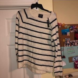 ABERCROMBIE & FITCH Navy And White Striped Sweater
